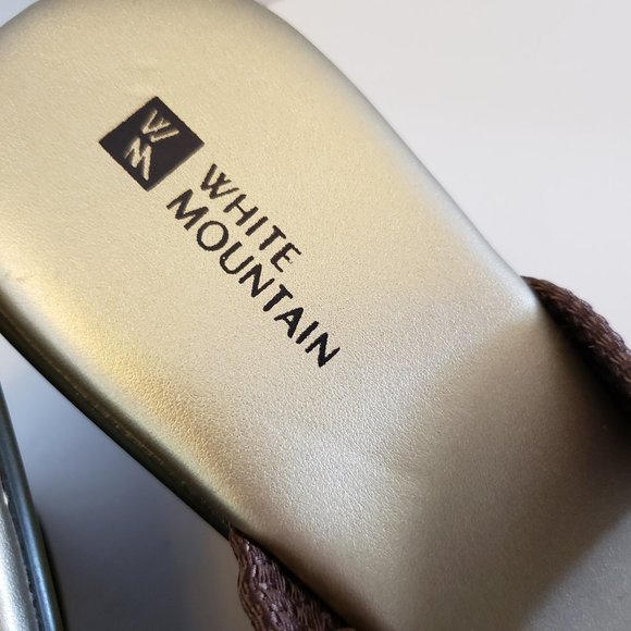 White Mountain Wedge Flip Flop Sandle - Picture 6 of 8